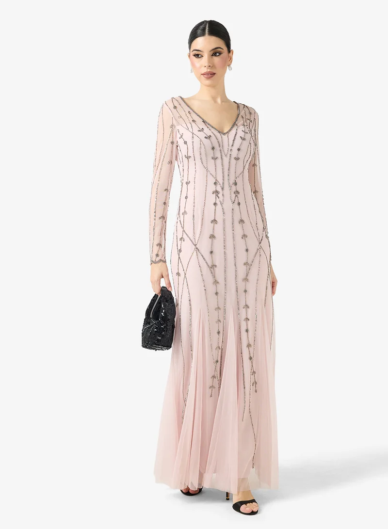 نمشي x فستان مطرز بقصة حورية